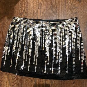Bebe sequin mini skirt / size 4